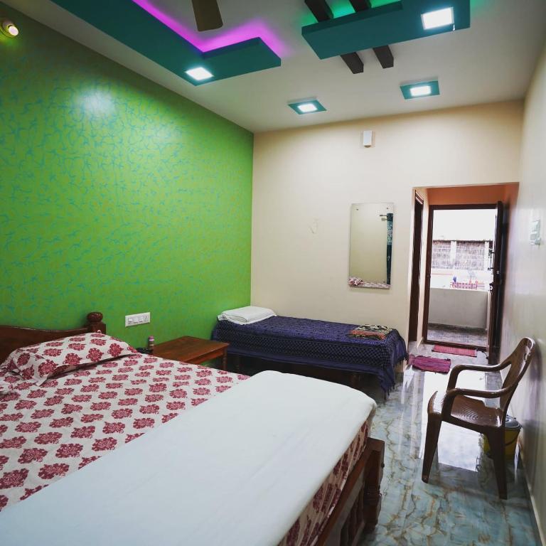 Enjoy your trip to Hampi with Akash Homestay accommodations