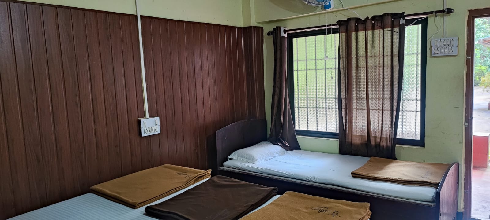 Dormitory accommodation at Wild Flower Homestay in Dandeli