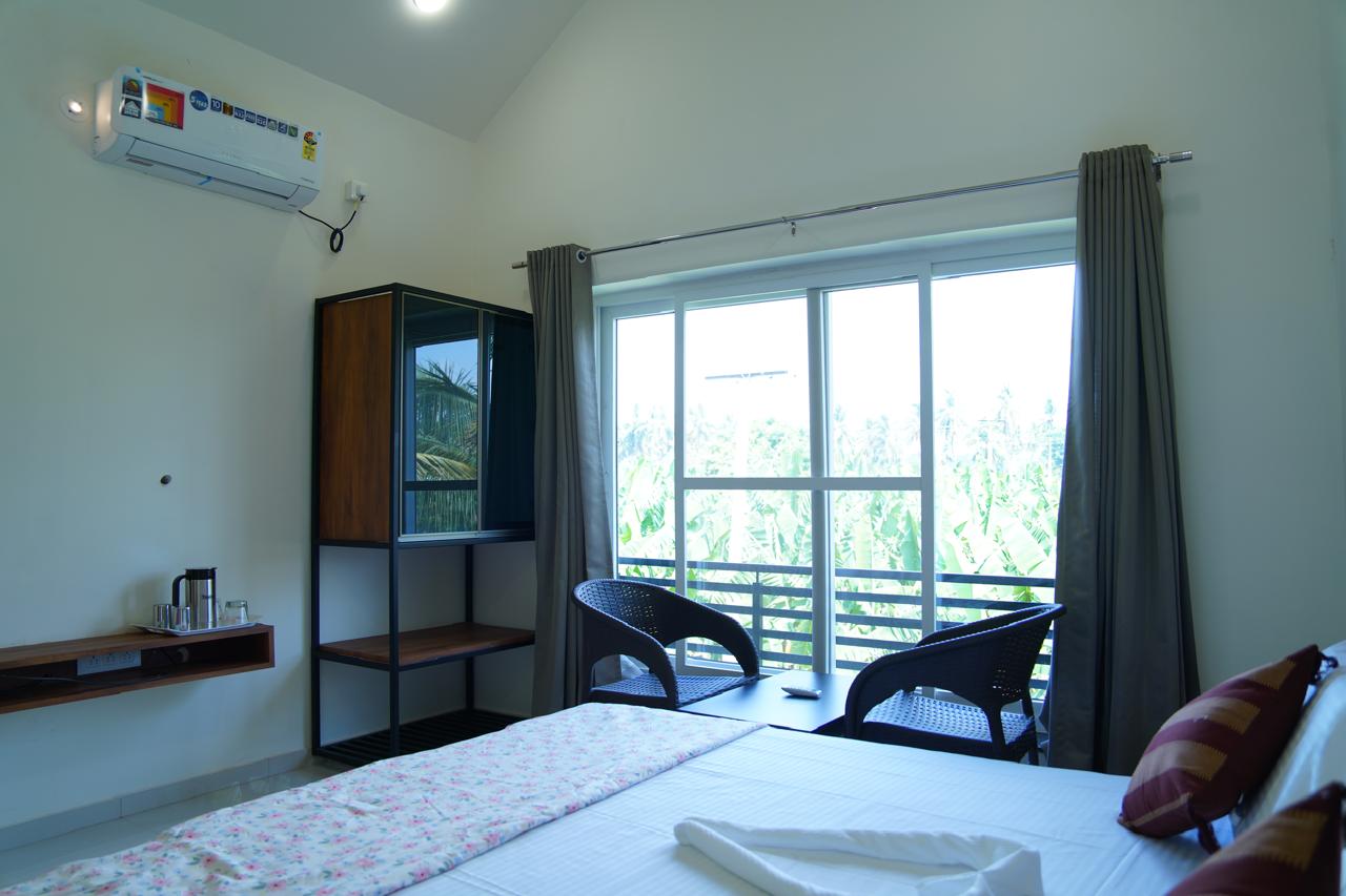 Unique hampi stay experience in Hosapete
