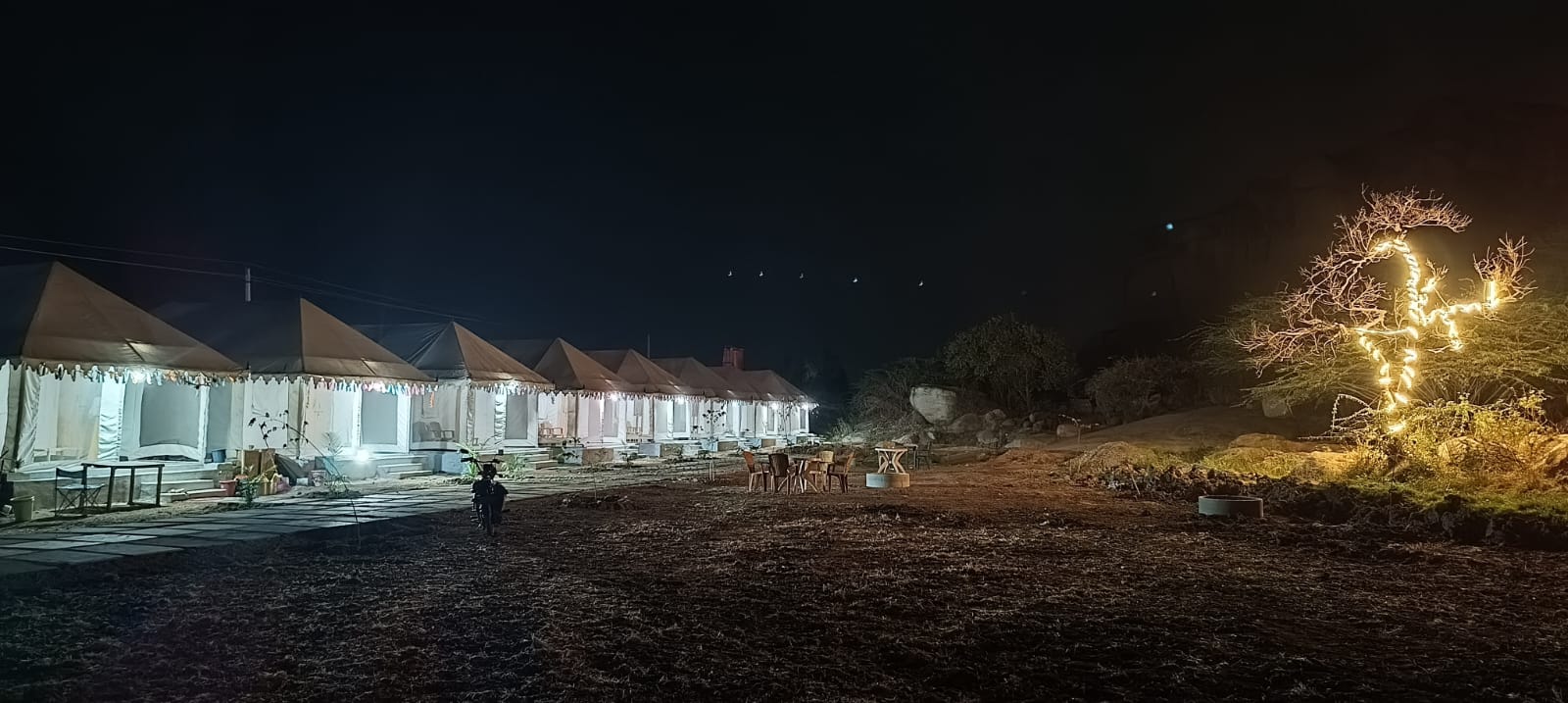 Campfire evenings at Murali Guest House