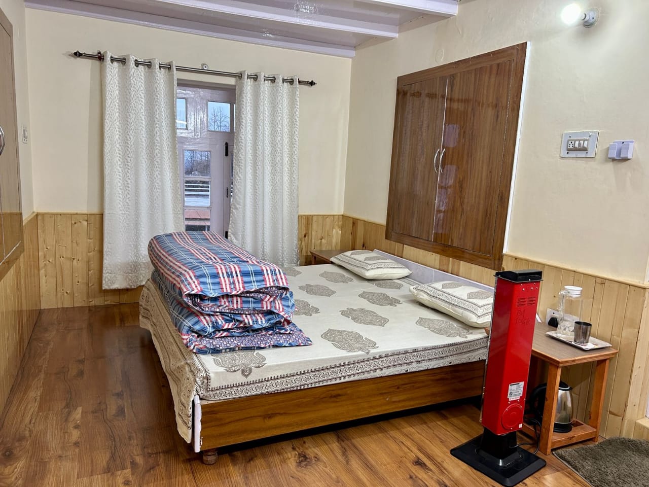 Bonfire nights at Lahaul Homestay