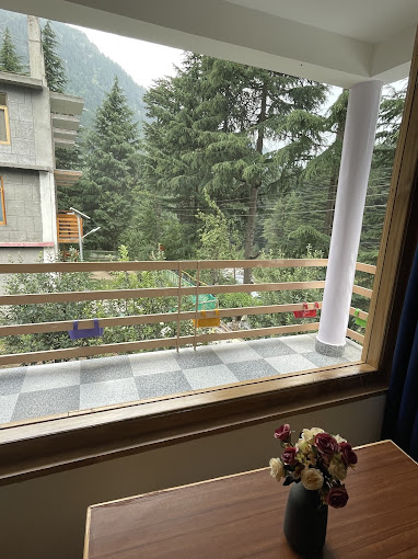 The Doors Inn: Your peaceful retreat in the Himalayas.