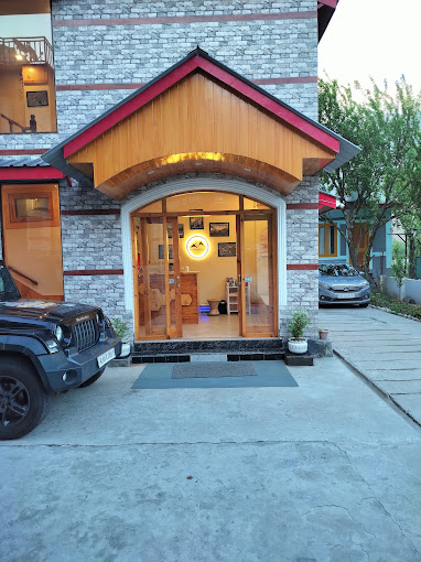 Enjoy riverside dining and stunning views at Mountainshack.