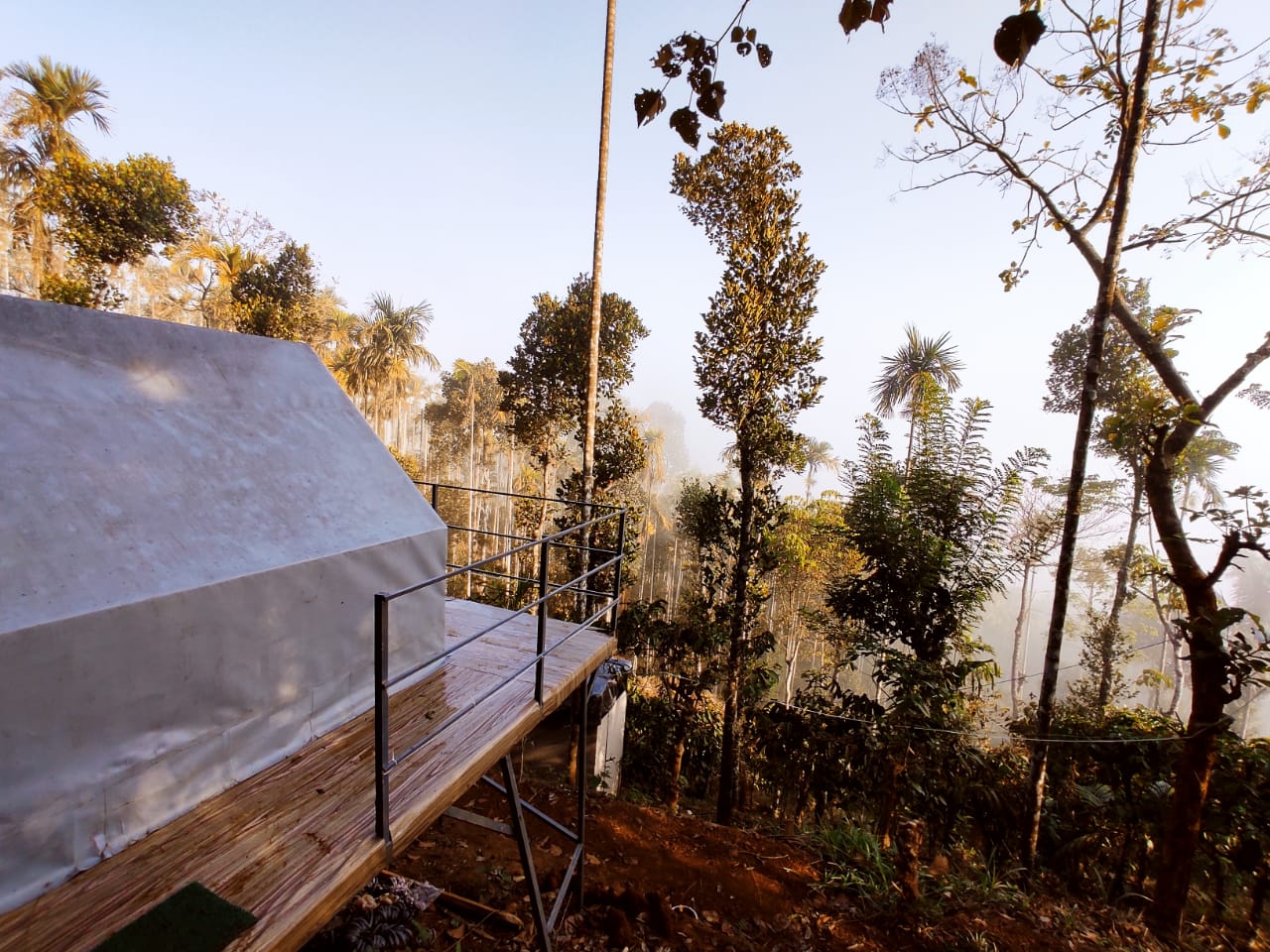 Spacious homestay with DJ hall