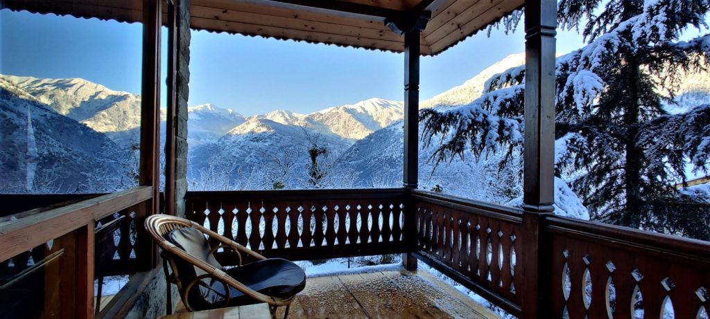 Explore Naggar's natural beauty.