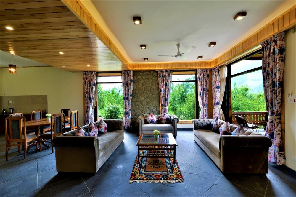 Unwind in the heart of Himachal.