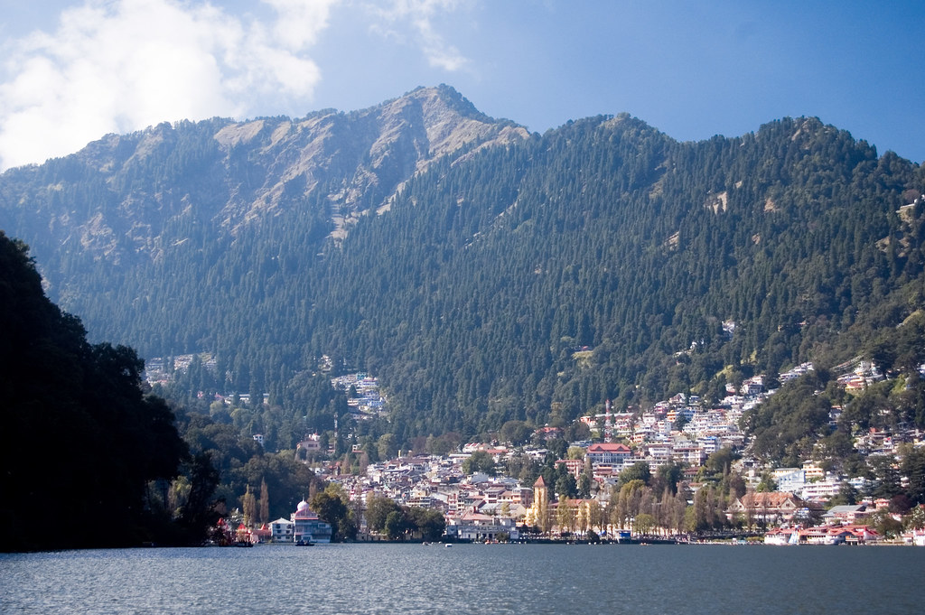 Scenic homestay in Nainital with lake view.