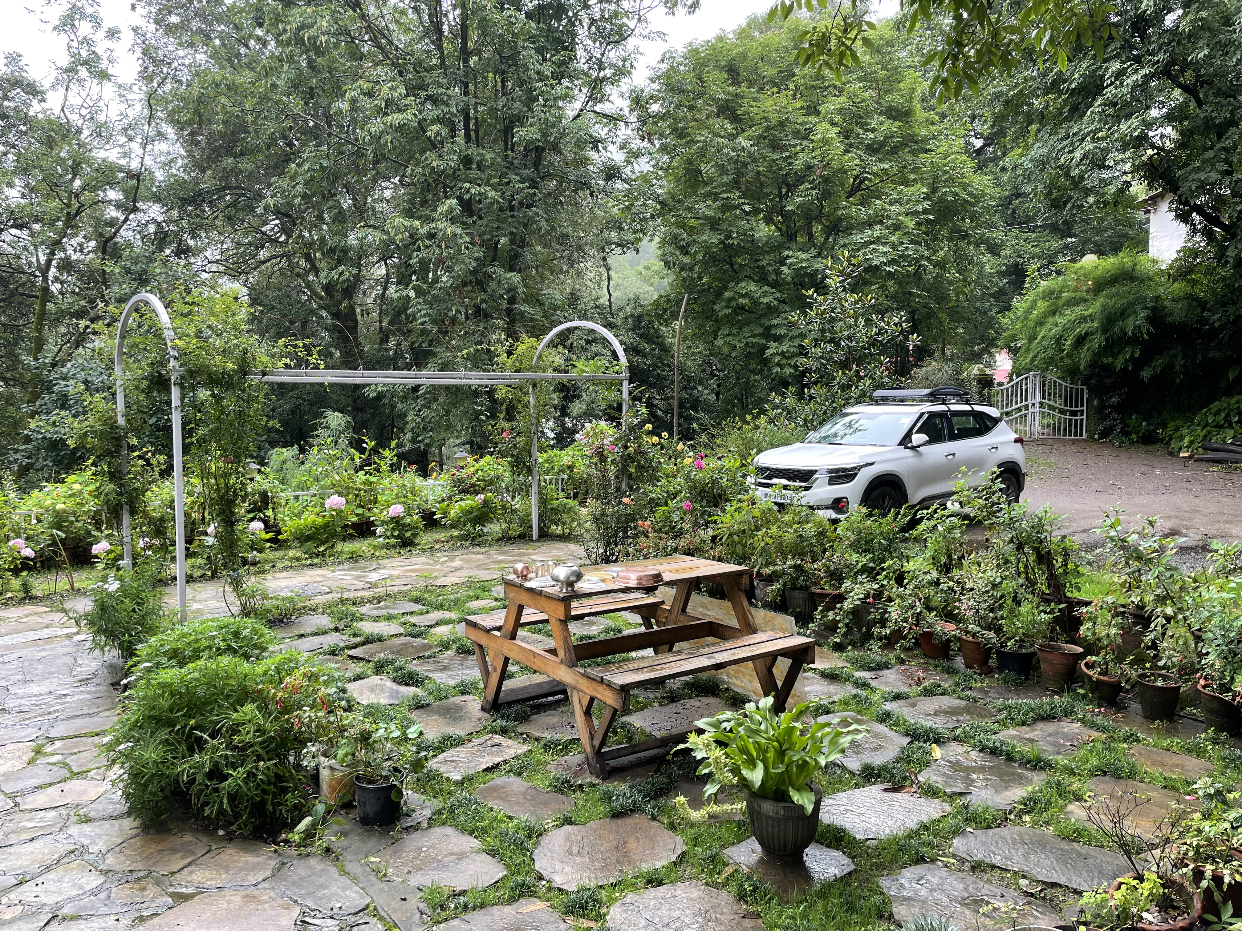 Family-friendly homestay near Naini Lake with kitchen