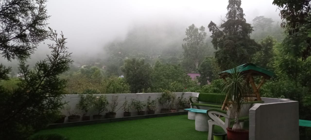 Experto The Greens - premium stay in Jeolikote Nainital  