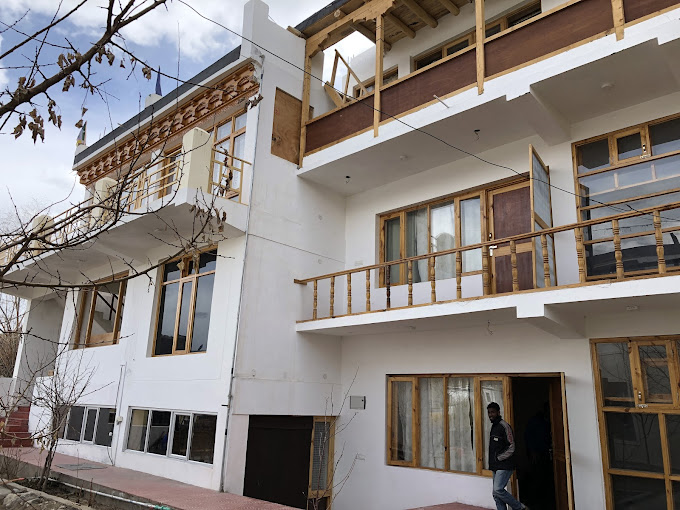 Stay in Ladakh at Tukchu Homestay near Shanti Stupa  